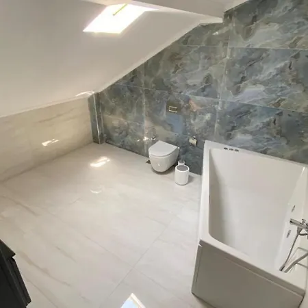 Bed and Breakfast Eden Nest Exclusive Μπέλεκ