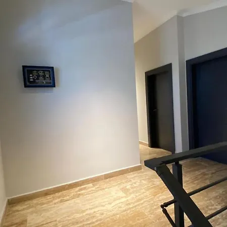 Eden Nest Exclusive Μπέλεκ