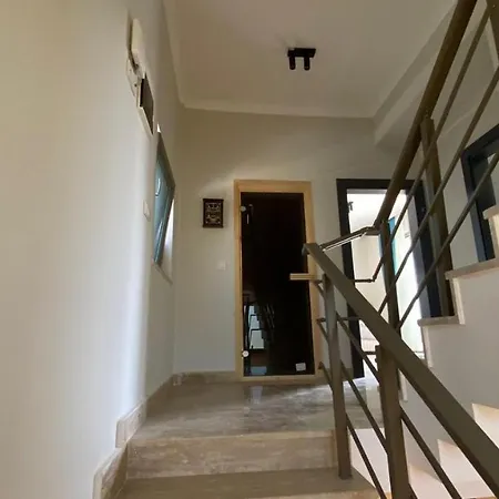 Eden Nest Exclusive Bed and Breakfast