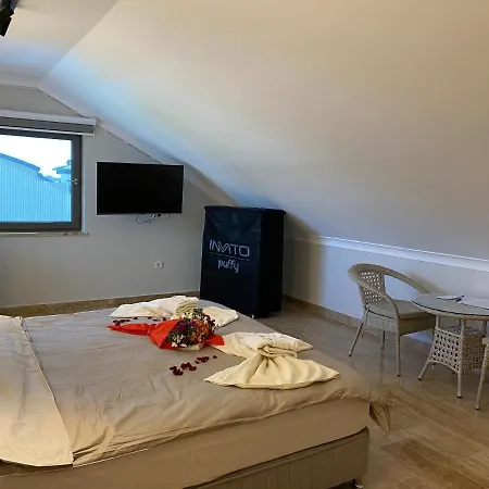Bed and Breakfast Eden Nest Exclusive *